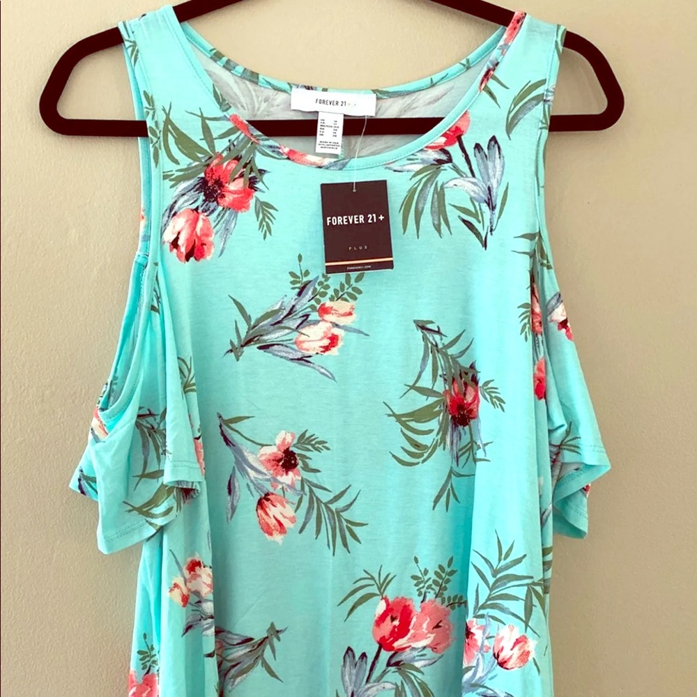 Women’s off the shoulder shirt